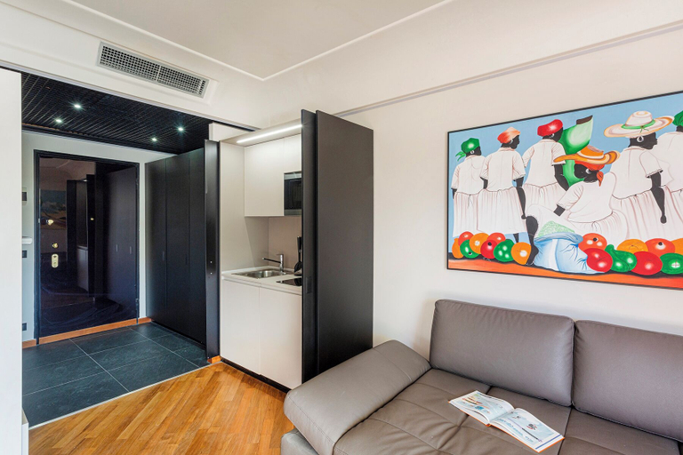 Living area 5, Beachfront Studio with Terrace by Wonderful Italy, Genova