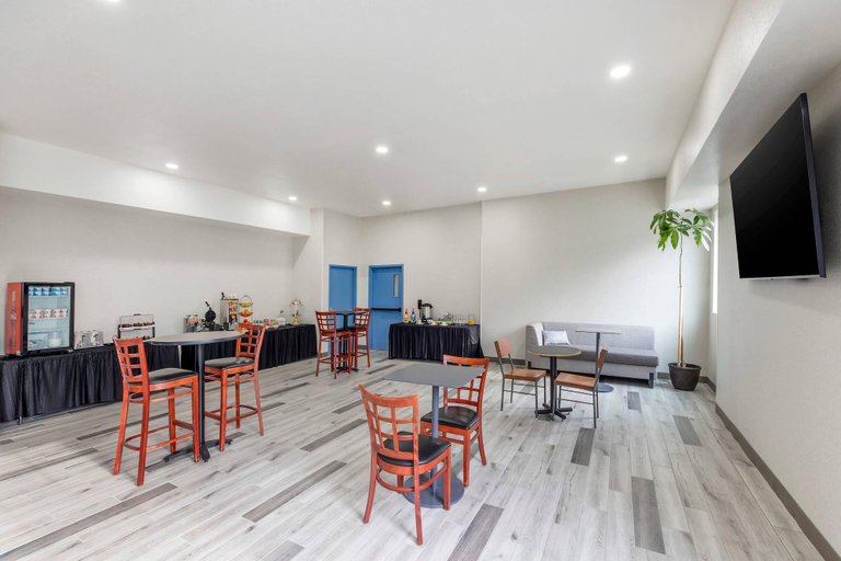 Food & Drinks 5, Kiota Inn & Event Center Sutter Creek, an Ascend Collection Hotel, Amador