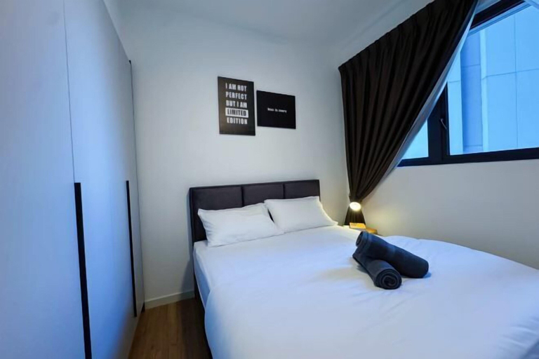 Room 3, M Vertica KL City 4 Bedroom Fully Air-Con Suite, Kuala Lumpur