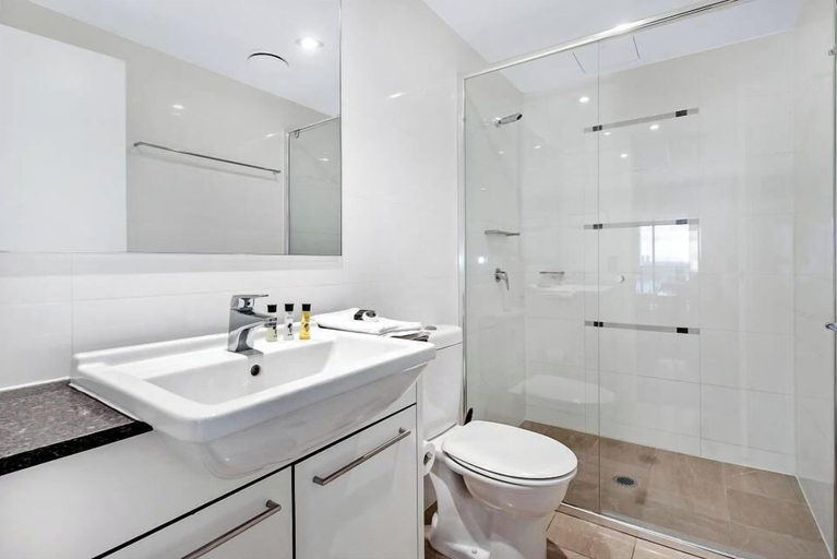 Bathroom 4, Broadbeach Skyline 3 Bedroom Retreat, Gold Coast
