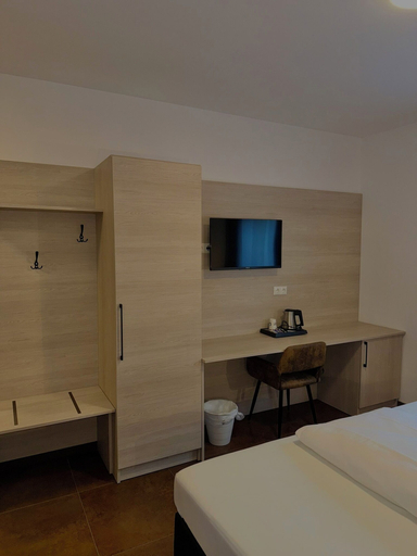 Bedroom 3, Hotel Ayhan, Region Hannover