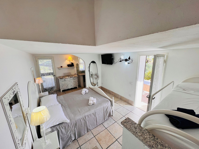 Room 2, Camera Sirene - Villa Flores, Nuoro