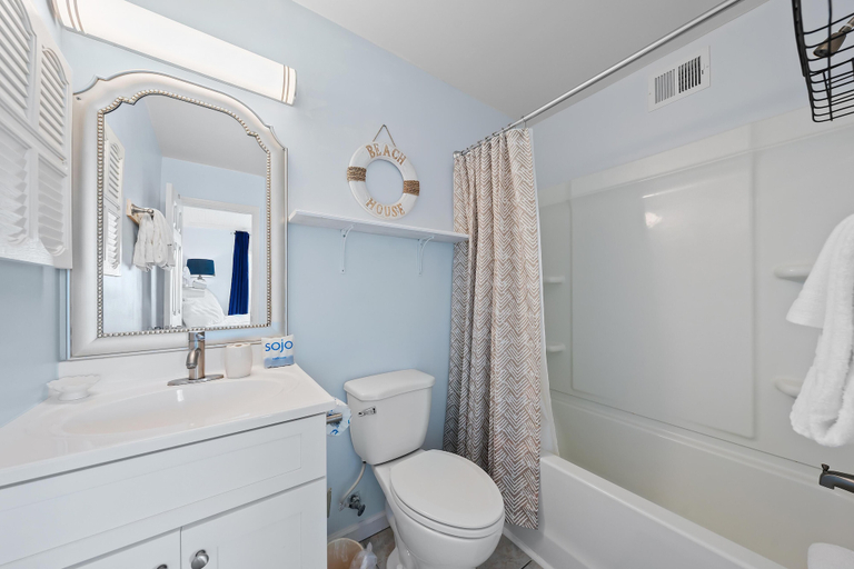 Bathroom 5, GS Plantation East 3208, Baldwin
