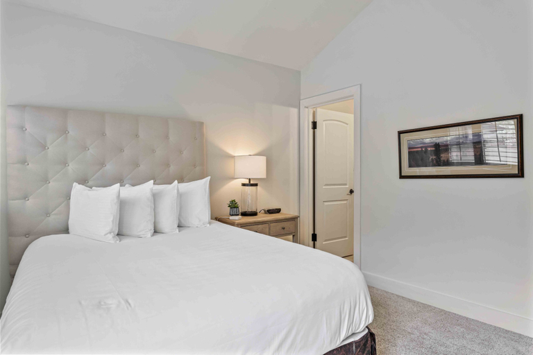 Room 5, 1733 - Daystar Three Bedroom Condo with Spa by Deer Valley Resort, Summit