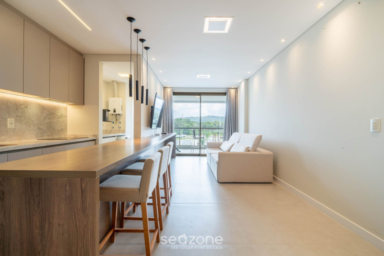 Interior, Apt With Balcony and Barbecue in Jurere Ihd0101, Florianopolis