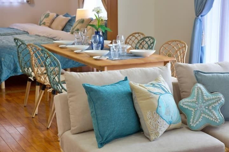 Living area 5, Ao no ie, Nakijin