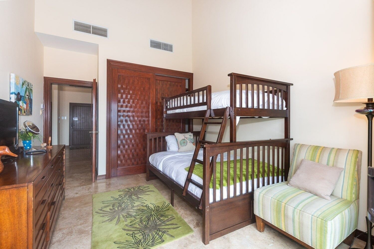 Room 2, Pristine Bay 1205 2 Bedroom Villa, Roatán