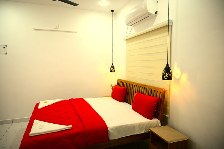 Room 3, Hotel Elroi Suites, Ernakulam