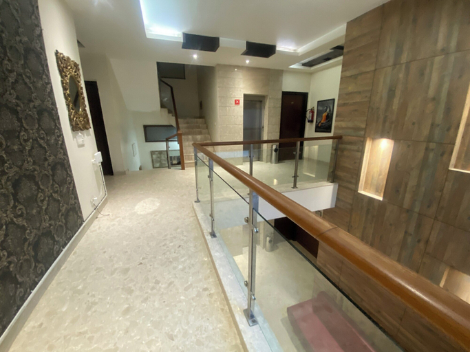Others 5, Hotel Amazone Residency DLF Phase 3, Gurgaon