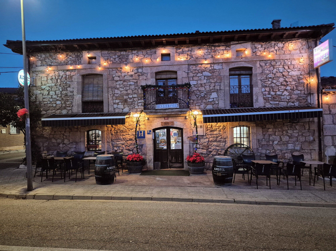 Exterior & Views, Hostal restaurante la Moruga, Burgos