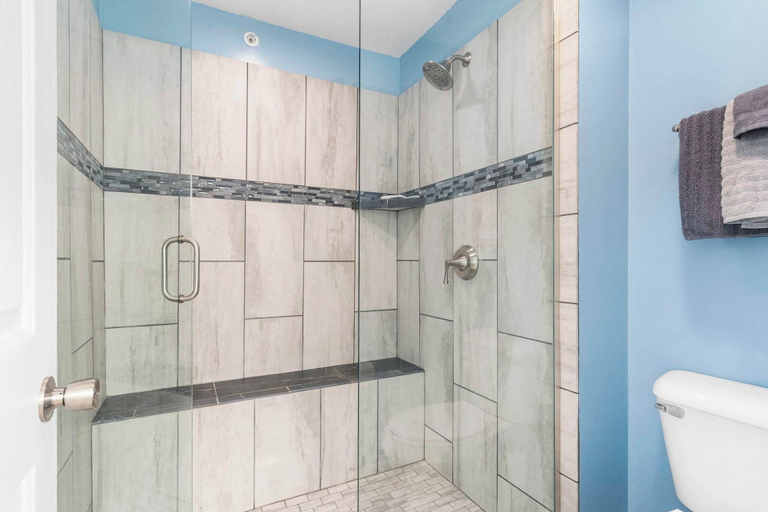 Bathroom, Dora - Holiday Hills Branson - Golf Resort - Branson - Outdoor Pools, Taney