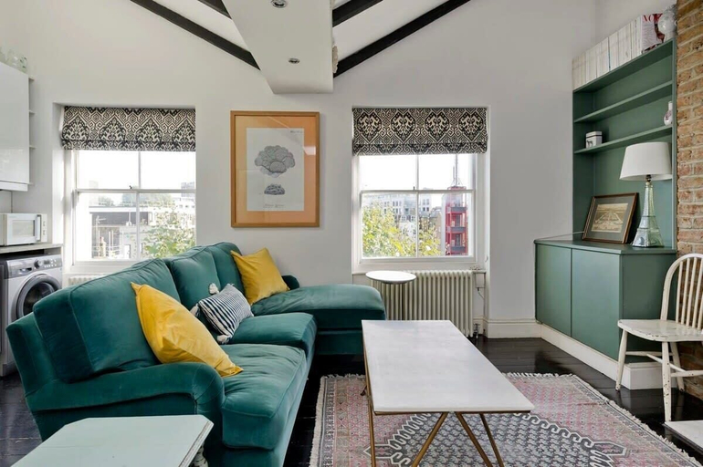 Others 5, 1 Bed Bohemian Loft Style Apt, London