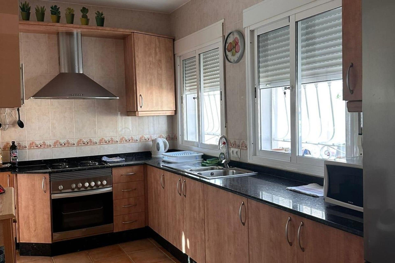 Private kitchen 4, Casa Bueno- Sleeps 7, Private Pool & Aircon, Almería