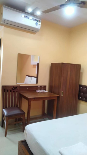 Room 4, Hotel Shrinivas Residency, South Goa