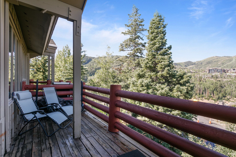 Terrace/patio 3, Enclave at Deer Valley - Two Bedroom Condo with Spa #5, Summit