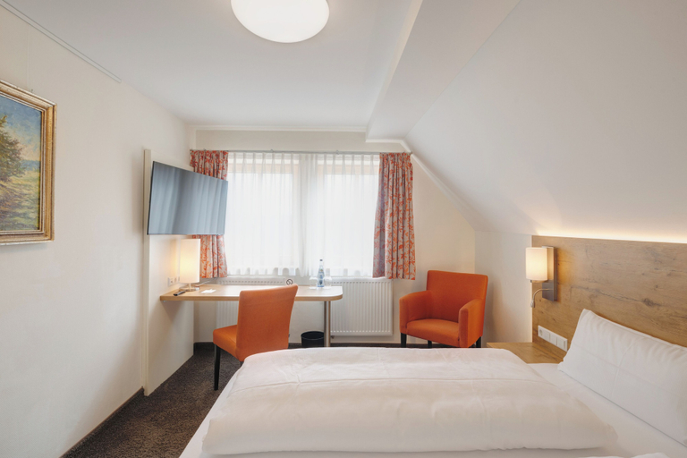 Bedroom 3, Landhotel Steigenhaus, Schwäbisch Hall