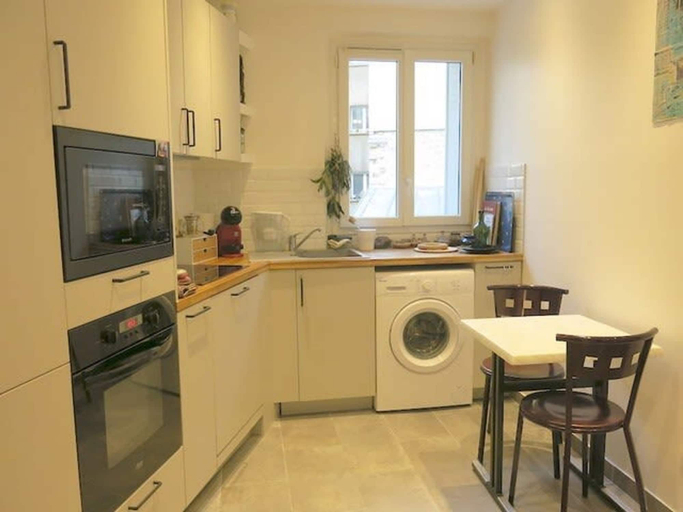 Room 2, Appt Letort Citycosy, Paris