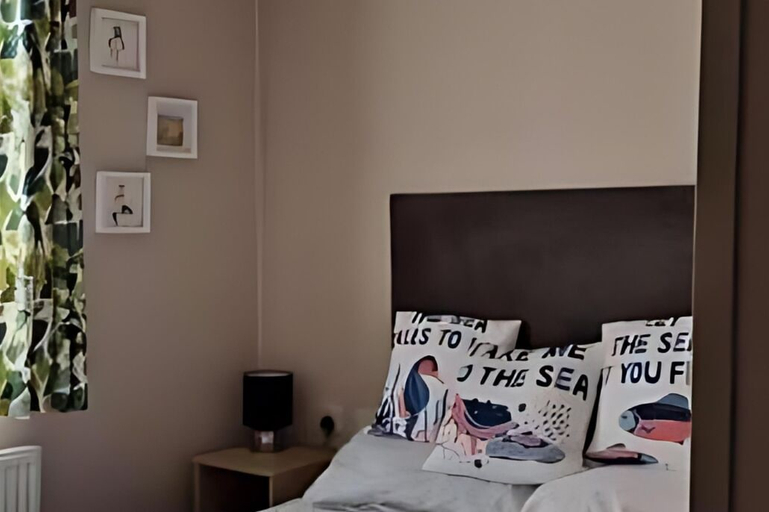 Bedroom 3, Sandytoes Holidays, Torbay