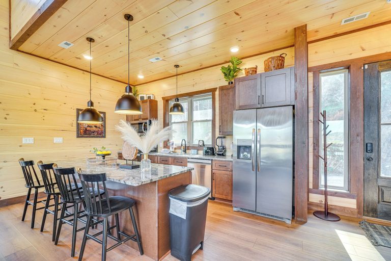 Private kitchen 5, Lakeside Bear Lodge, Jefferson