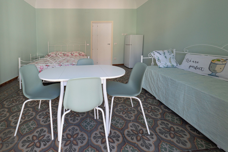 Others 5, Casa Silvana nel Centro di Cefalù, Palermo