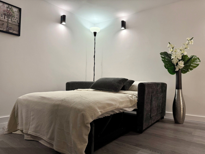 Room 4, Madrid Dream House, Madrid