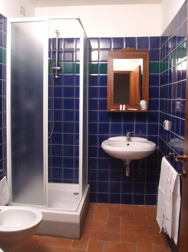 Bathroom 3, Villa Morghen, Florence