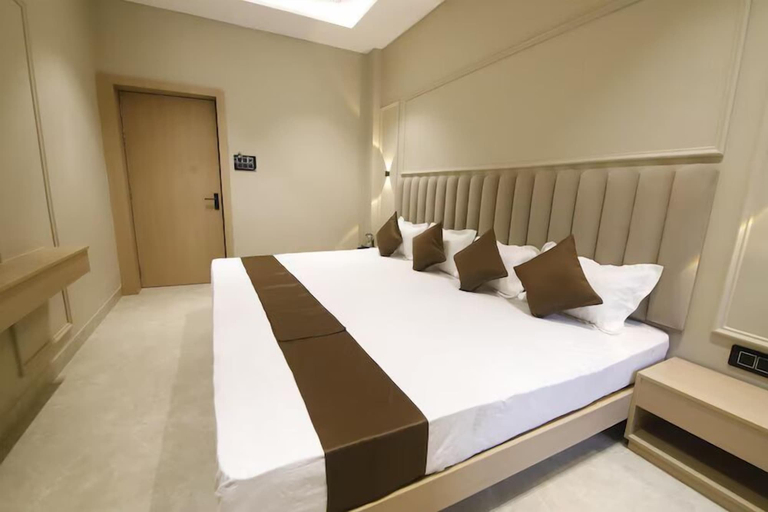 Room 4, Hotel Maheshwari Inn, Ujjain