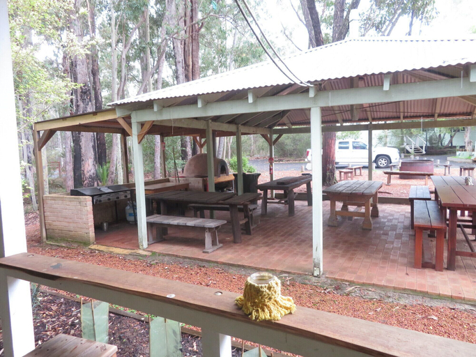 Exterior 5, Jarrah Forest Lodge, Murray