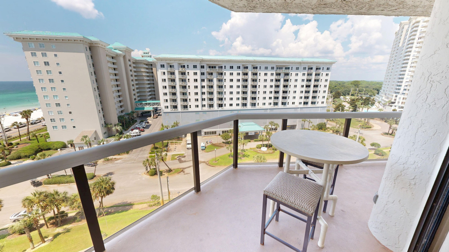 Property grounds 5, Surfside 0708a 2 Bedroom Condo, Walton