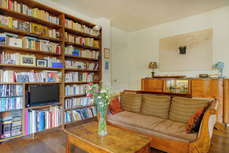 Living area 4, Paris Marais Keller residence, Paris