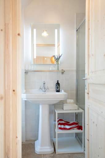 Bathroom 4, Casa Pertica, Orne