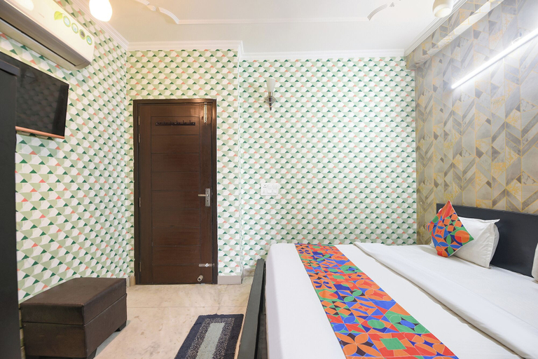 Room 4, Fabhotel Chaudhary Palace, Delhi