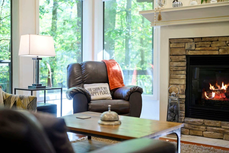 Interior 2, Silverbrook Cabin for 4, McCurtain