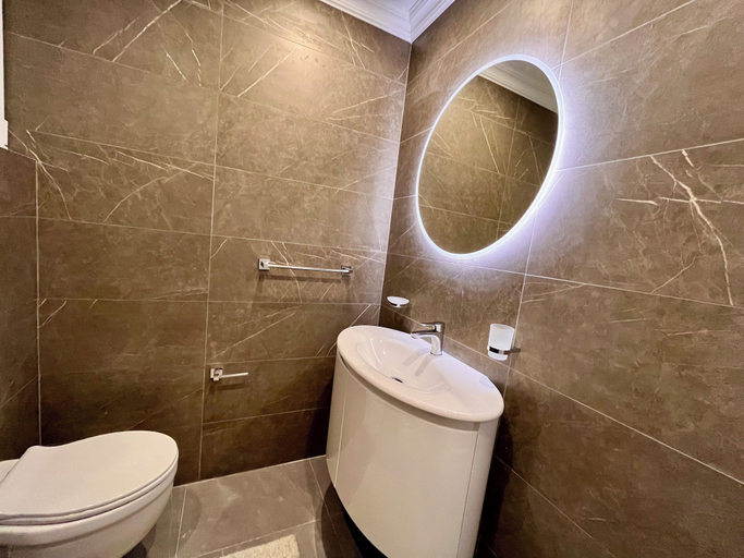 Bathroom, Sliema Studios