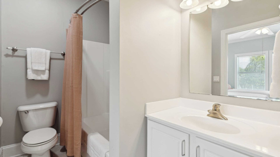 Bathroom 3, 3800 Cameron Boulevard Avantstay Pool, Ocean Views, Deck, Charleston
