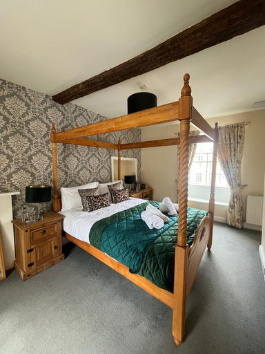 Bedroom 3, The George Inn, Warwickshire
