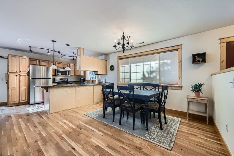 Dining 2, Moon Creek Cabin 2 Bedroom Cabin, Gilpin