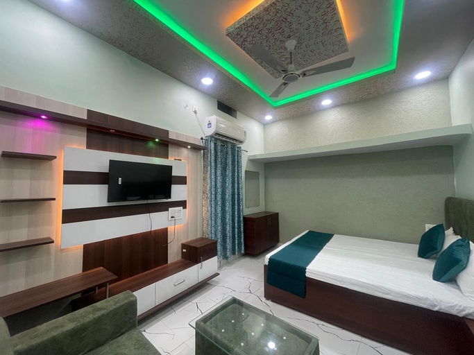 Room, Hotel S.S.A, Tikamgarh