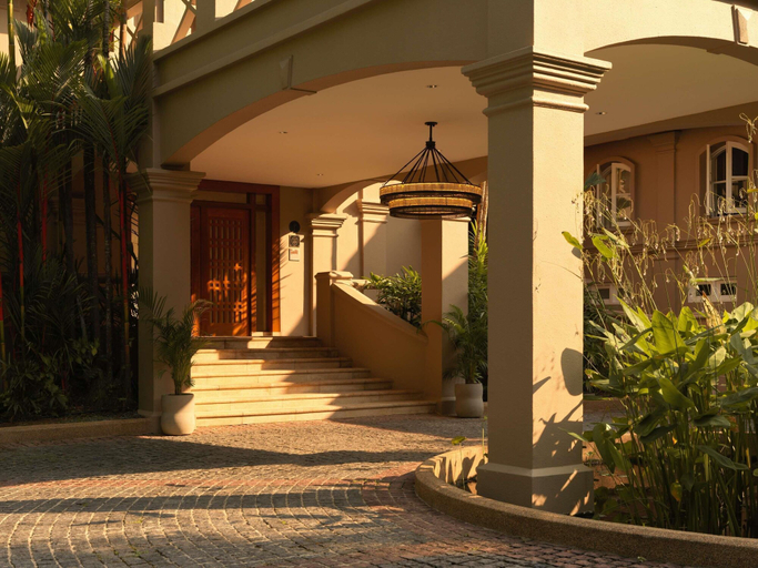 Exterior & Views 3, Raffles Sentosa Singapore, Singapura