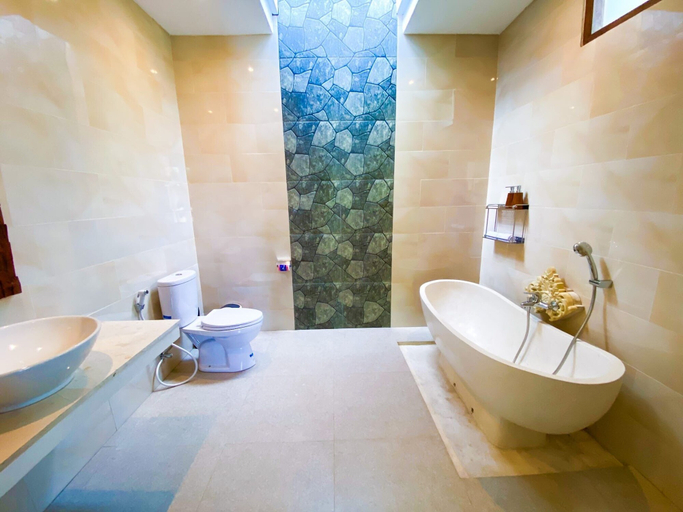 Bathroom 3, Vishnu Villa, Gianyar