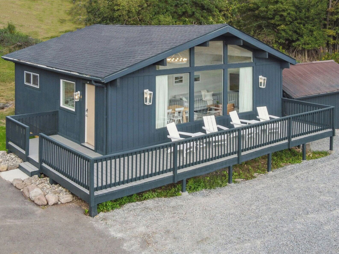 Terrace/patio, Lakelyn Lodge, Wayne