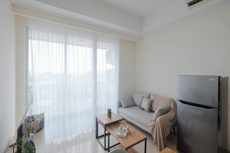 Living area 3, Solace 2Br Near Cikini Station At Menteng Park Apartment, Jakarta Pusat