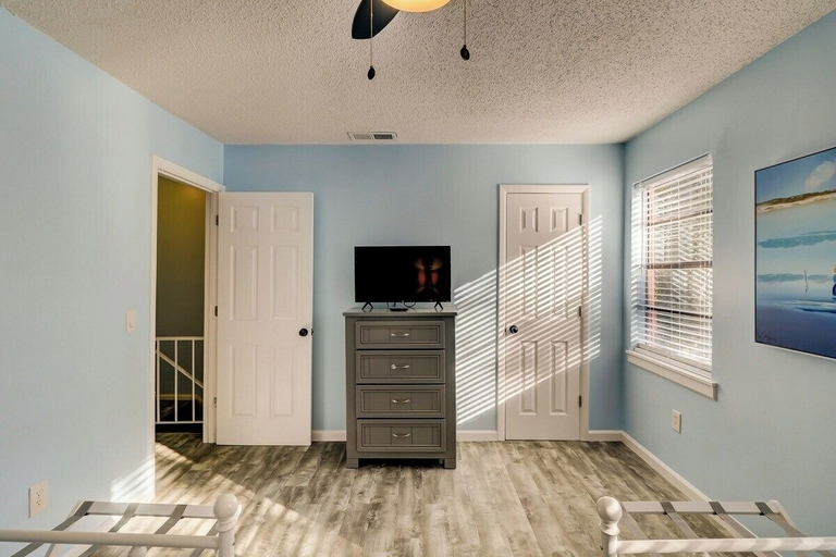Floor plan 4, Hilton Head 2BR Escape w/ Pool & Sofa Bed, Beaufort