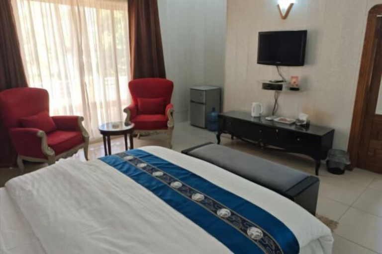 Room 5, Qiaoyuan Business Hotel, Islamabad