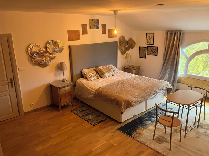 Bedroom 4, Chez PhiL, Aude