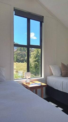 Room 5, The Hideout, Kaipara