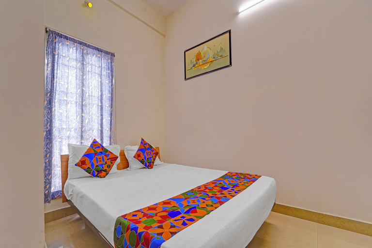 Room 3, Fabexpress Lishikaa’S Inn, Viluppuram