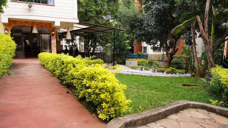 Exterior 4, ZZZ Hostel & Restaurant, Dagoretti North