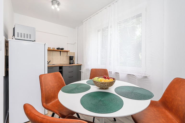 In-room dining 4, ShortStayPoland Anielewicza B130, Warsaw