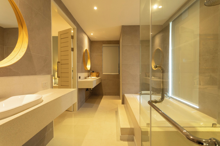 Bathroom 5, HotTub Gym Imported Furniture Pool V98, Pulau Phuket